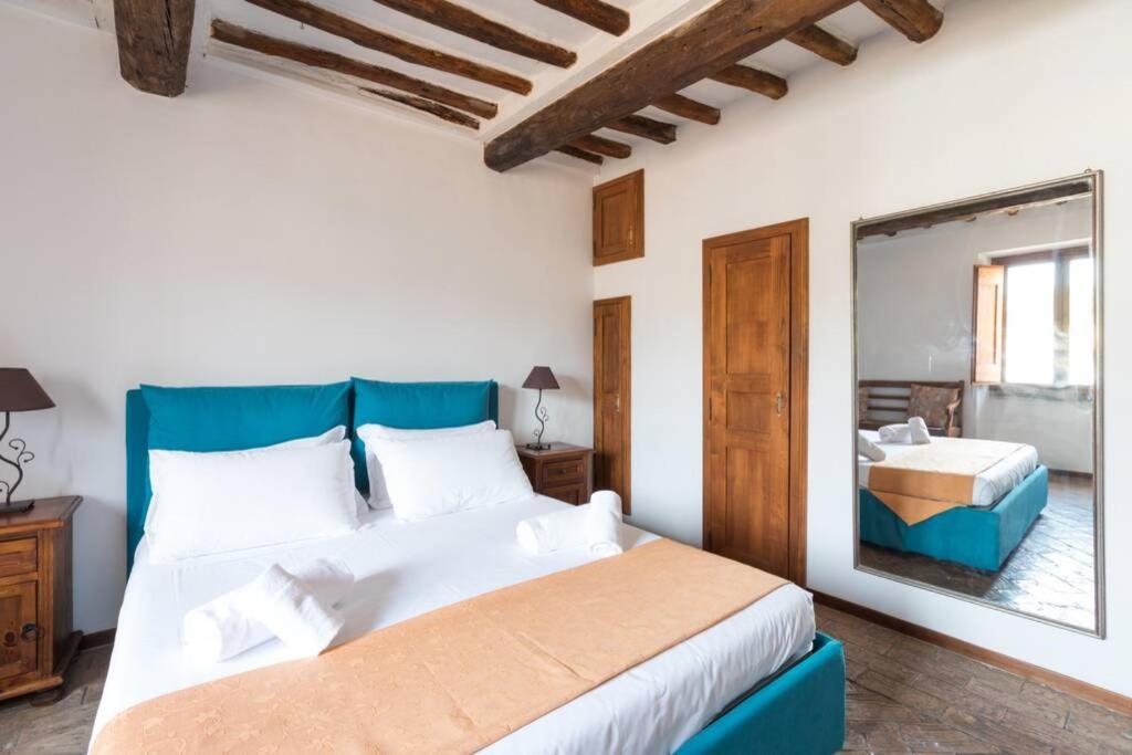 Apartment Vicolo Di San Celso By Varental Rome