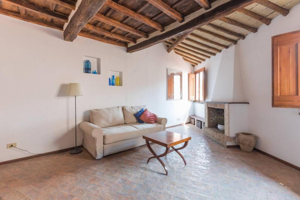 Vicolo Di San Celso By Varental Rome