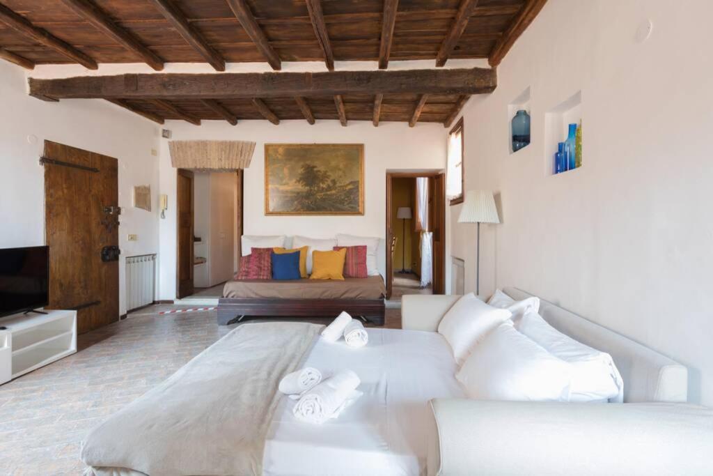 Apartment Vicolo Di San Celso By Varental